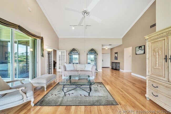 Building Photo - 7644 Elmridge Drive Unit 14U