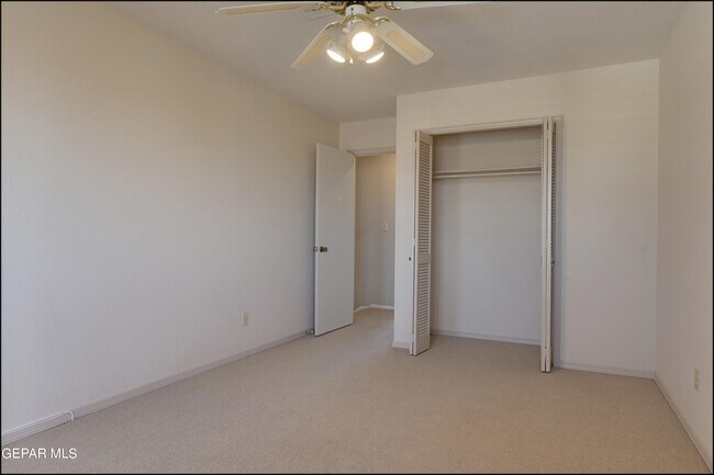Building Photo - 601 Firedale Ln