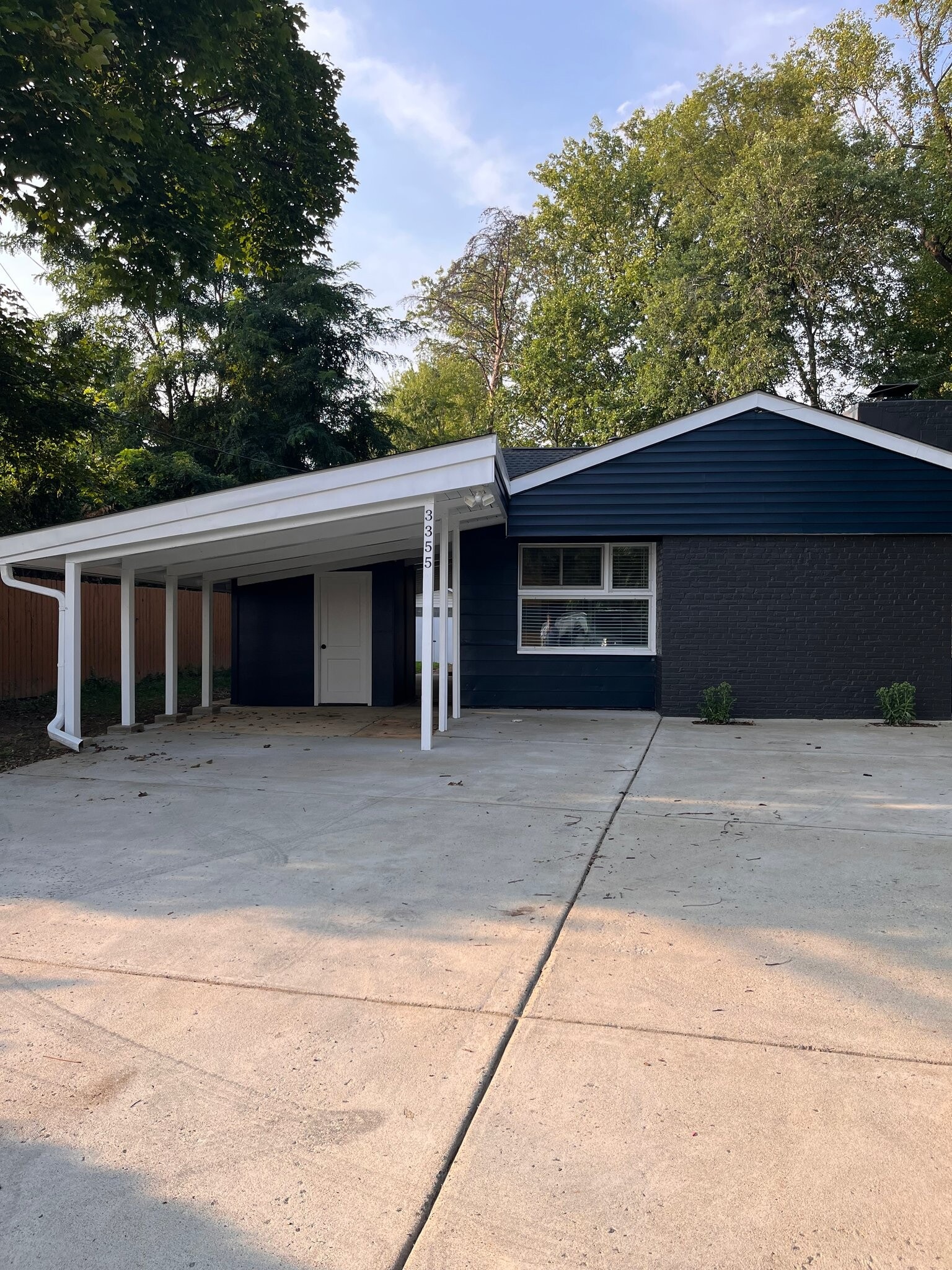 Building Photo - 3355 Gallows Rd