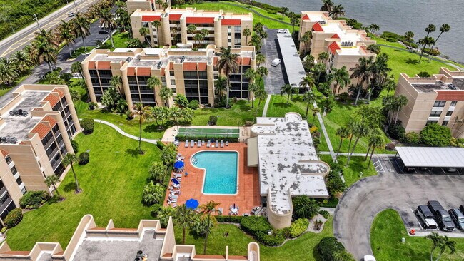 Building Photo - 3382 NE Causeway Blvd