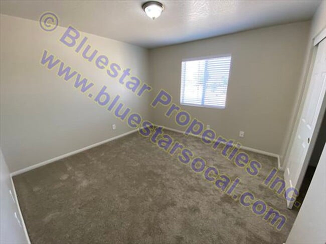 Building Photo - Just listed in Hesperia!!!