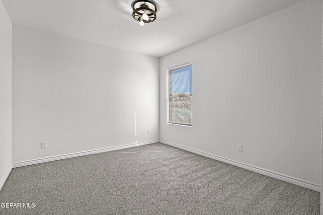 Building Photo - 12842 Osmotherley Ave