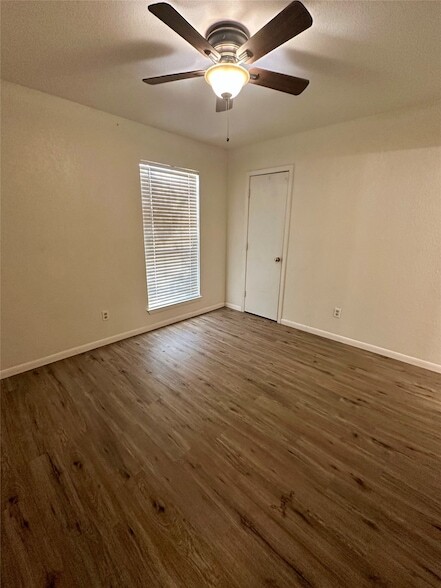 Building Photo - 120 Don Propp Rd