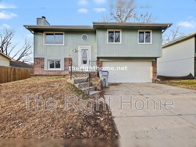 Building Photo - 13968 Meadow Ridge Rd