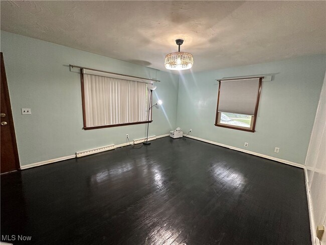 Building Photo - 2758 Newbern Cir