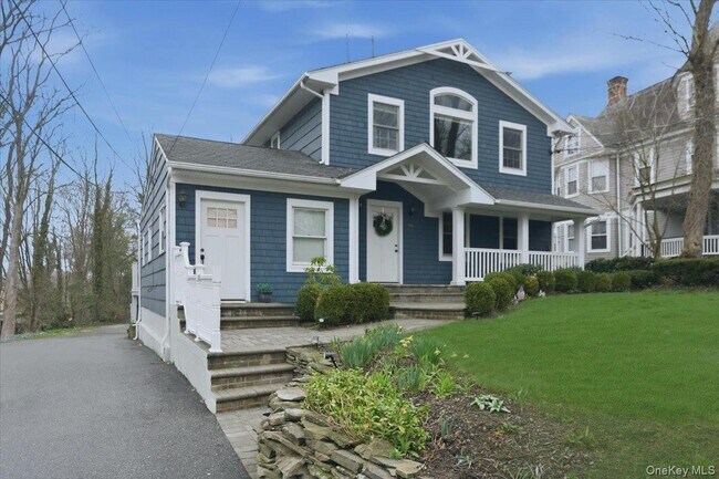 Building Photo - 98 Nassau Rd