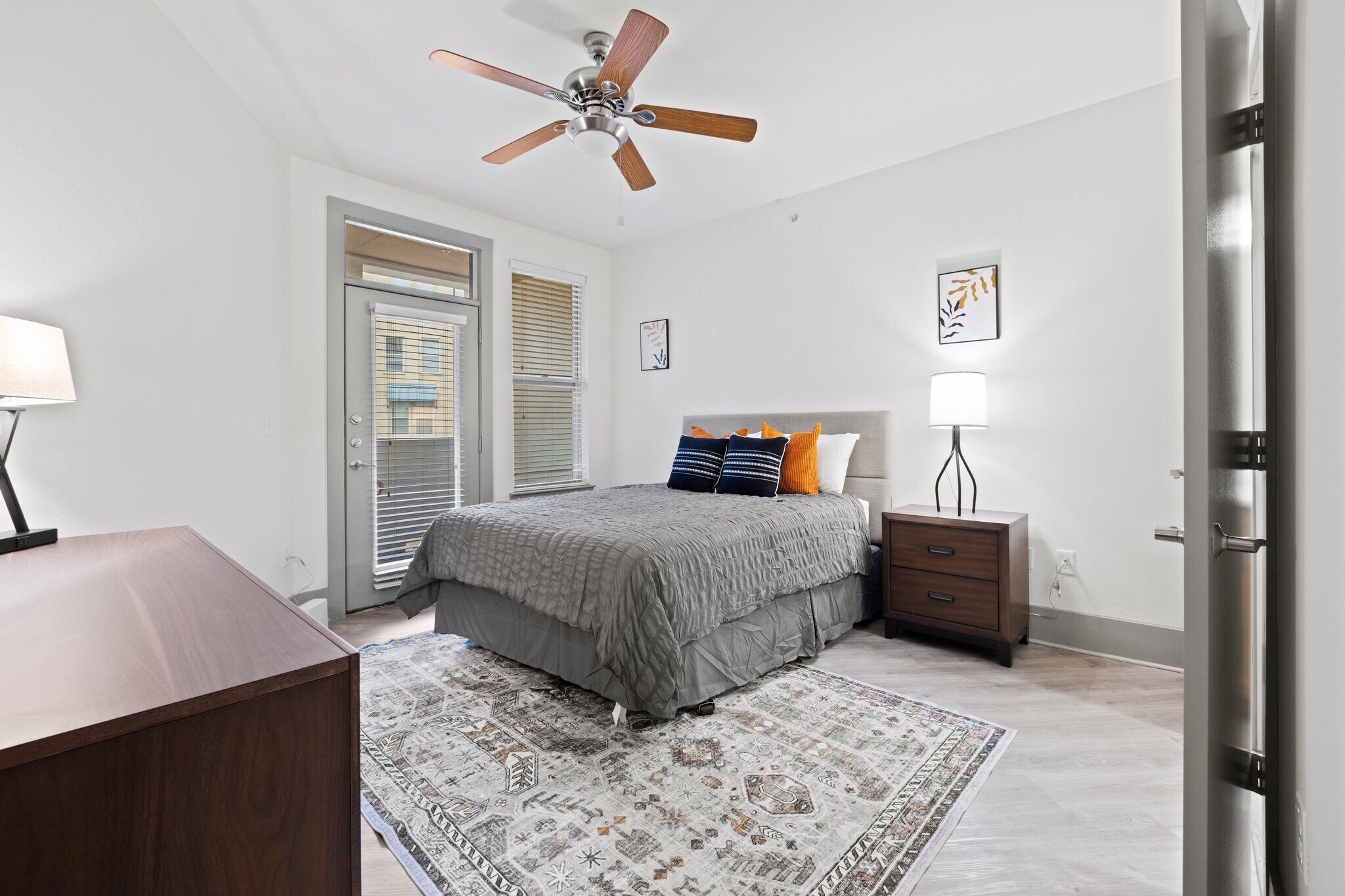 Building Photo - 3930 McKinney Ave