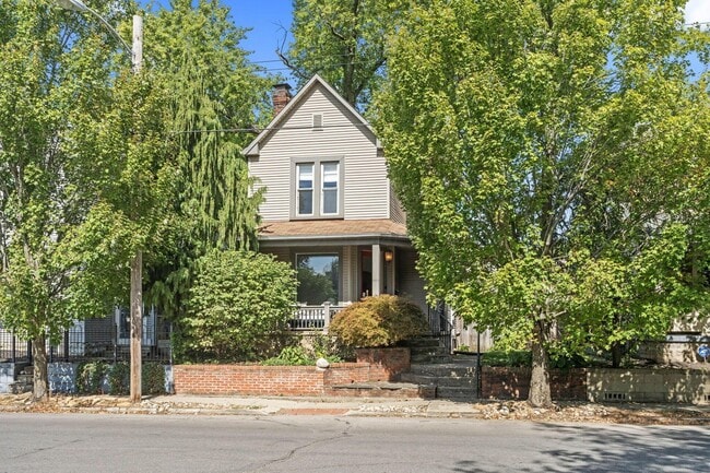 Building Photo - 116 Hanford St