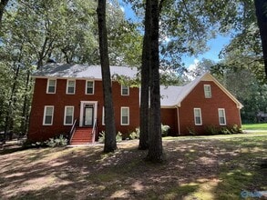 Building Photo - 146 Bob White Dr