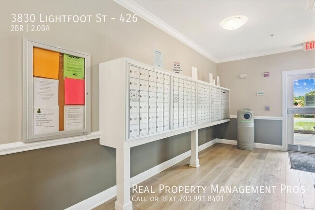 Building Photo - 3830 Lightfoot St
