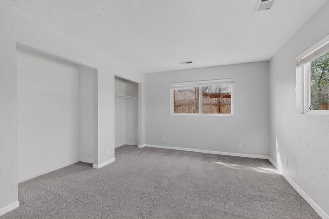 Building Photo - 4113 La Colorada Ct SE