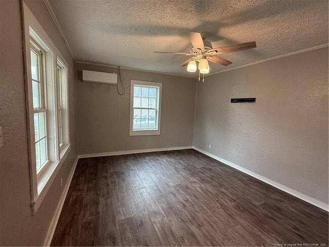 Building Photo - 128 Johnson St