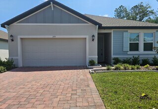 Building Photo - 379 Birkdale Dr