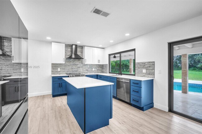 Building Photo - 11476 Sundance Ln