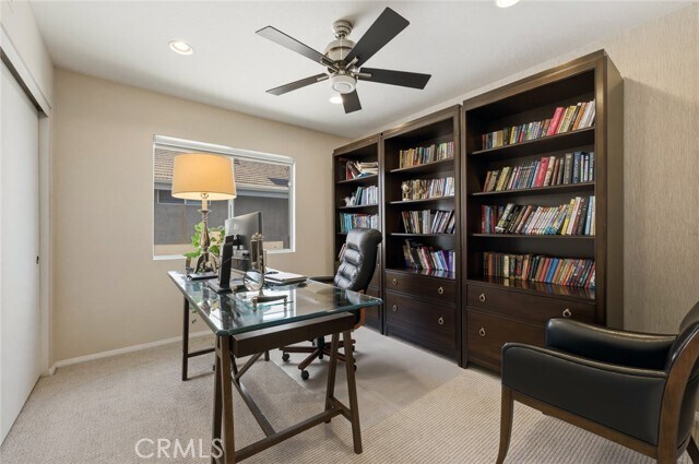 Building Photo - 4640 E Somerton Ave