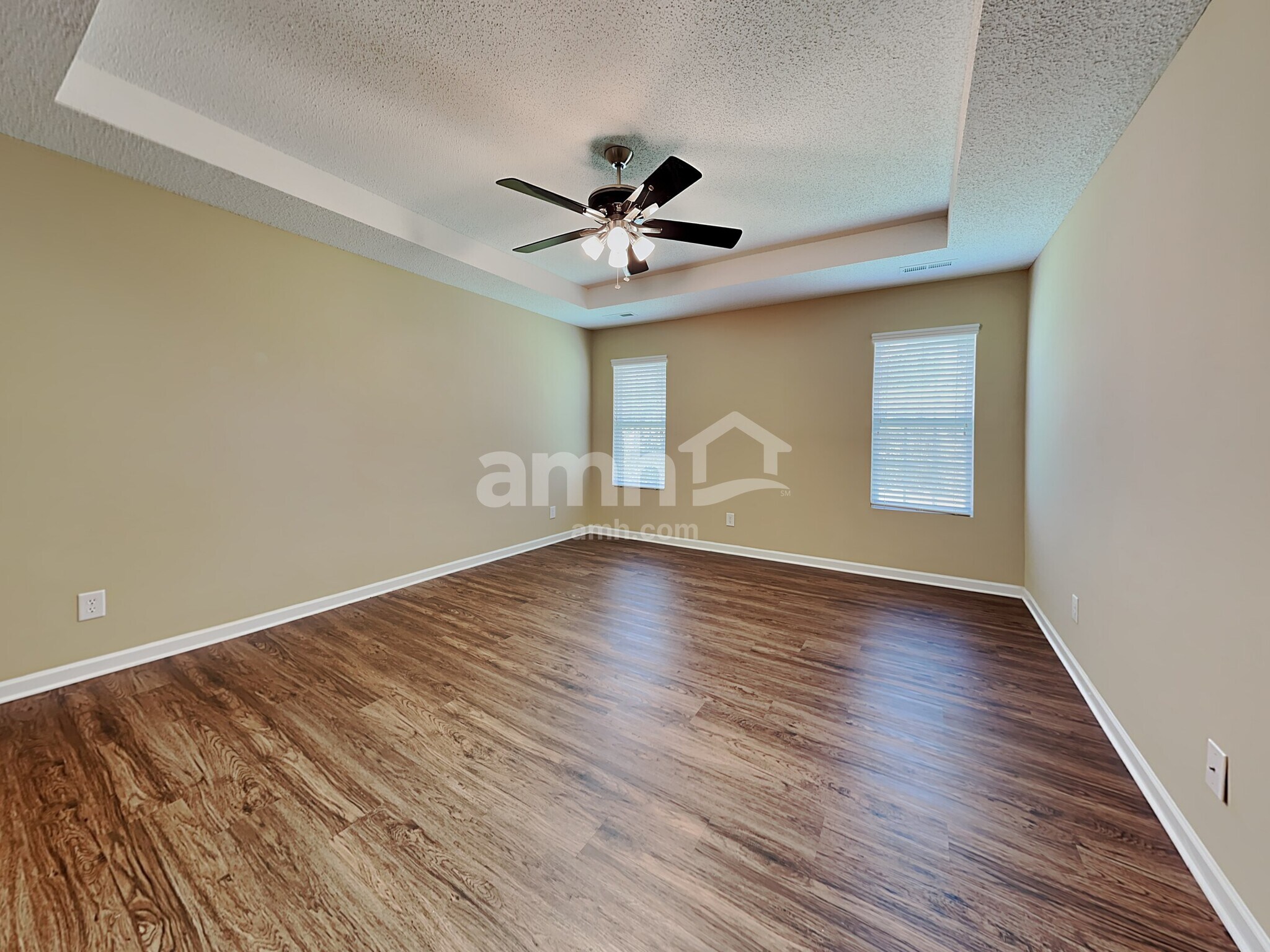 Building Photo - 1207 Hampton Park Dr