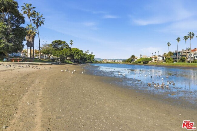 Building Photo - 6400 Pacific Ave