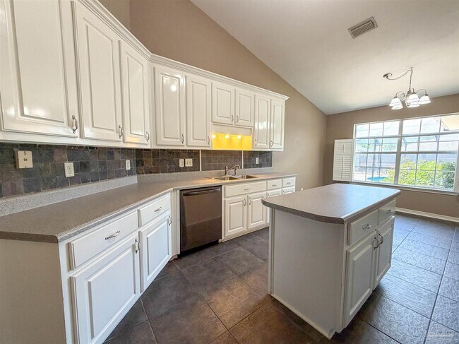 Building Photo - 3977 High Bridge Dr