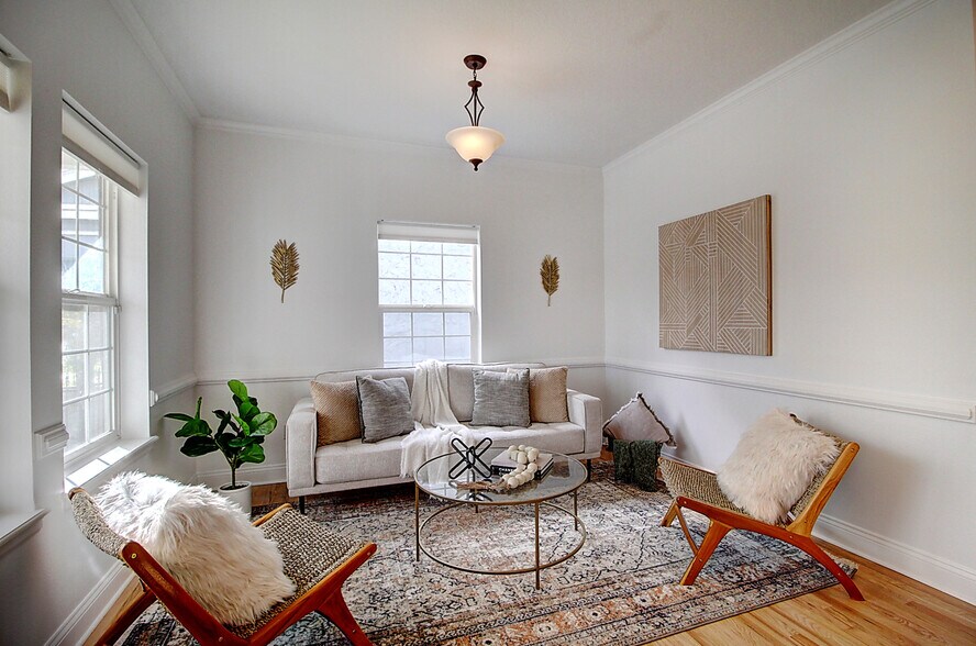 Building Photo - 2077 S Grant St