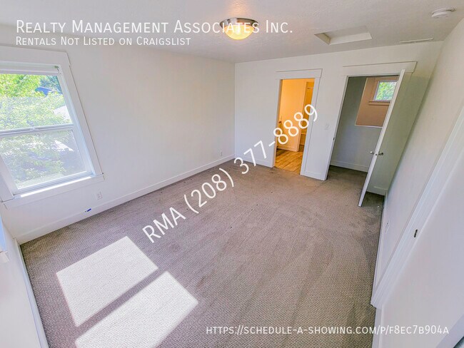Building Photo - 2988 W Bellomy Ln