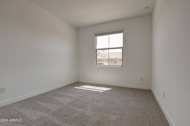 Building Photo - 17050 W Artemisa Ave