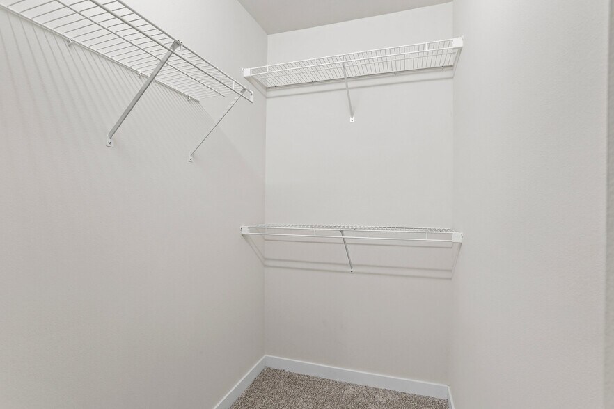 Building Photo - 928 Canter Dr