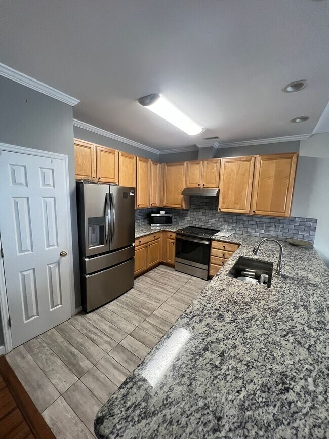 Building Photo - 50307 Governors Dr