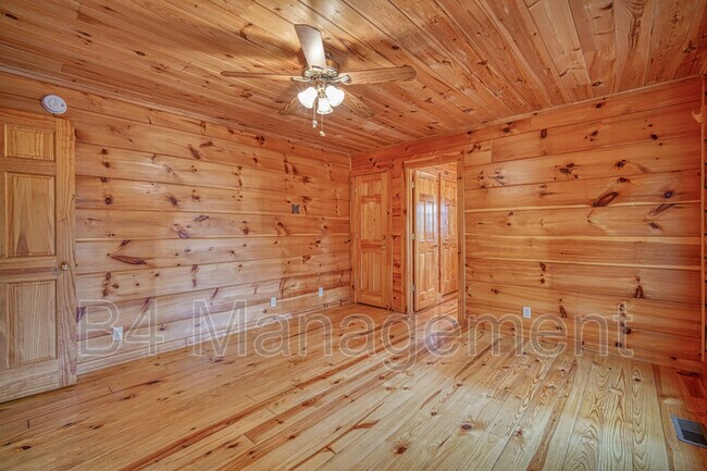 Building Photo - 336 Dancing Water Dr