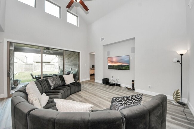 Building Photo - 10514 Rigel Rdg Wy