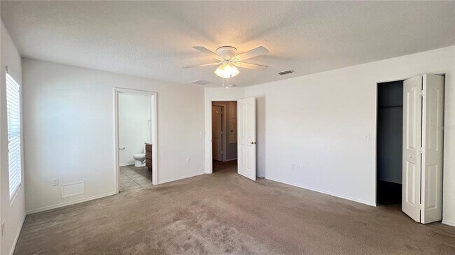 Building Photo - 13609 Laranja St
