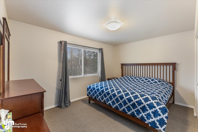 Building Photo - 4051 E Birch View Dr