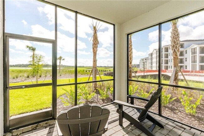 Building Photo - 15285 Green Acre Avenue Unit 418