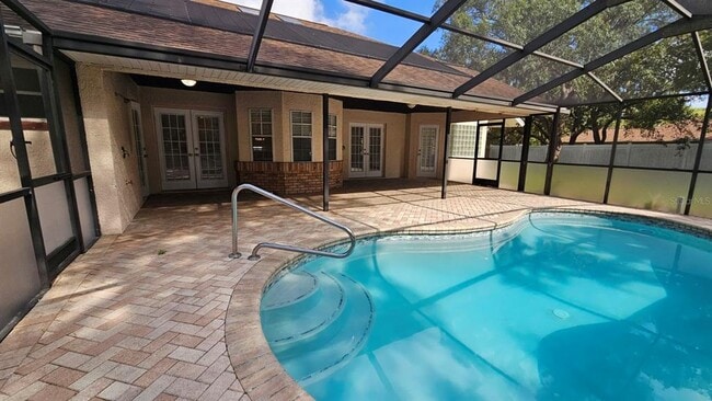 Building Photo - 18720 Oak Way Dr