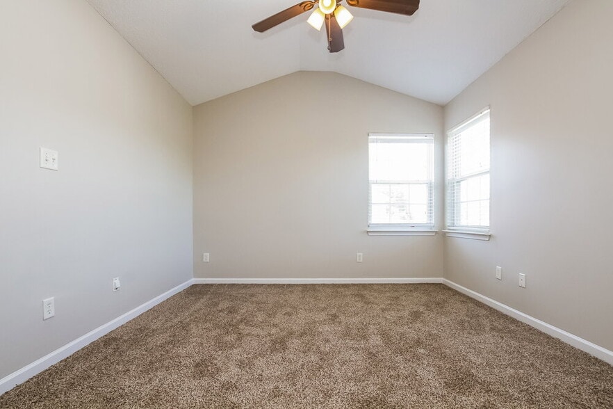 Building Photo - 3730 Sipes Ln