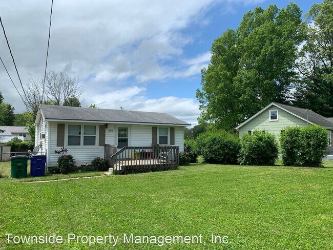 Building Photo - 2 br, 1 bath House - 1215 Orchard St.
