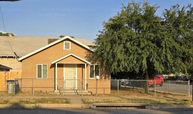 Primary Photo - Remodeled 3 bedroom/ 1 bathroom