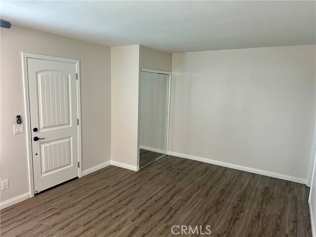 Building Photo - 405 Avenida Victoria