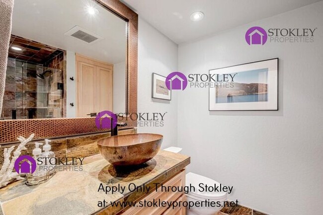 Building Photo - 155 Farallon Ct