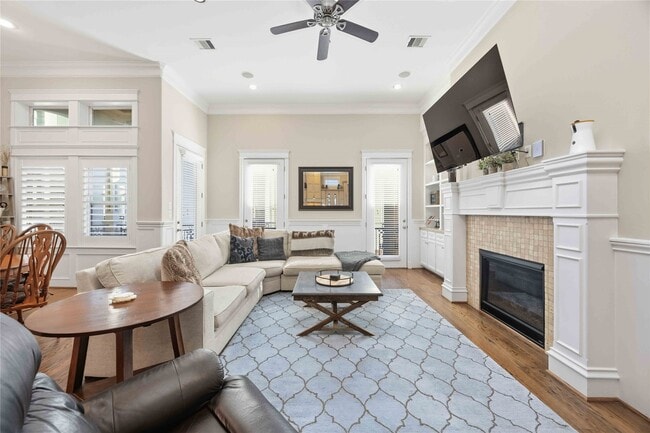 Building Photo - 621 Rutland St