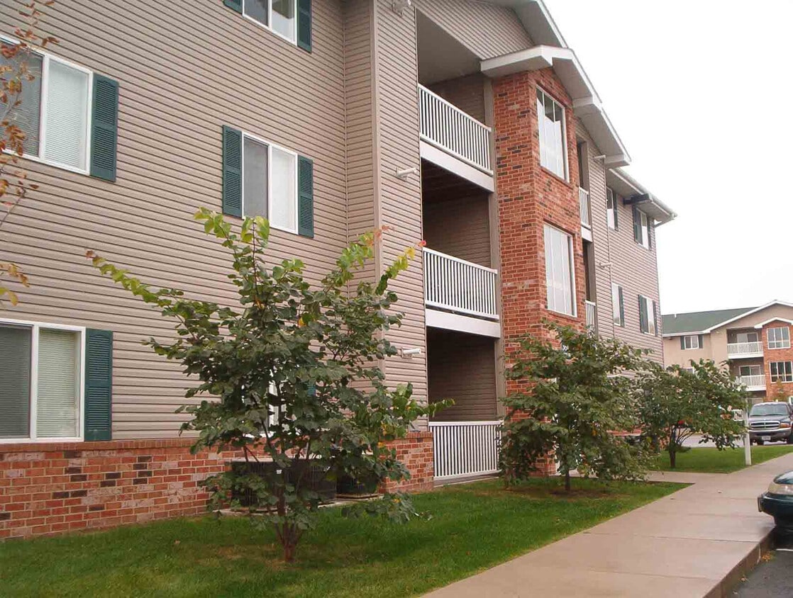 Windsor Pointe Ames
