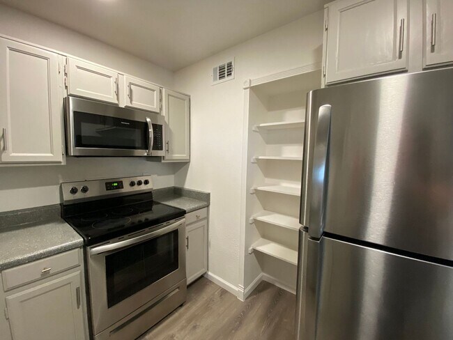 Interior Photo - Gorgeous Townhouse with Private Yard and Washer and Dryer Available!