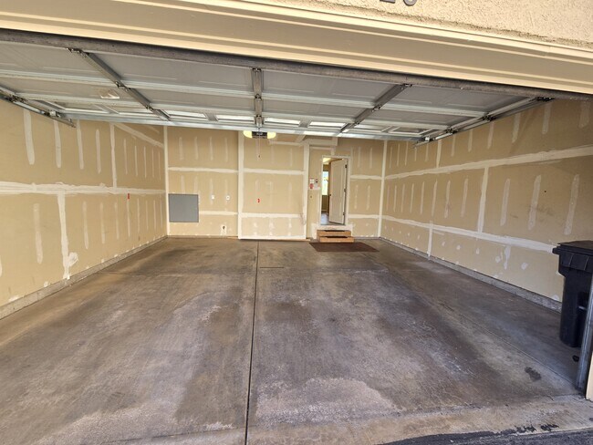 Building Photo - 7126 Sand Crest View