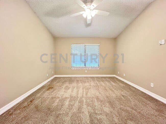 Building Photo - Charming 3/2/2 in Lake Dallas ISD For Rent!