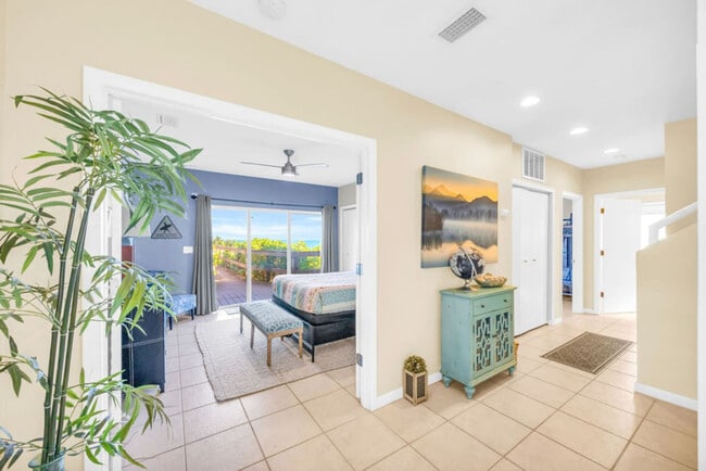 Building Photo - 2775 Jimmy Buffett Mem Hwy