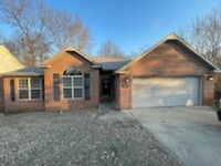 Building Photo - Beautiful Fayetteville Home for Rent!!