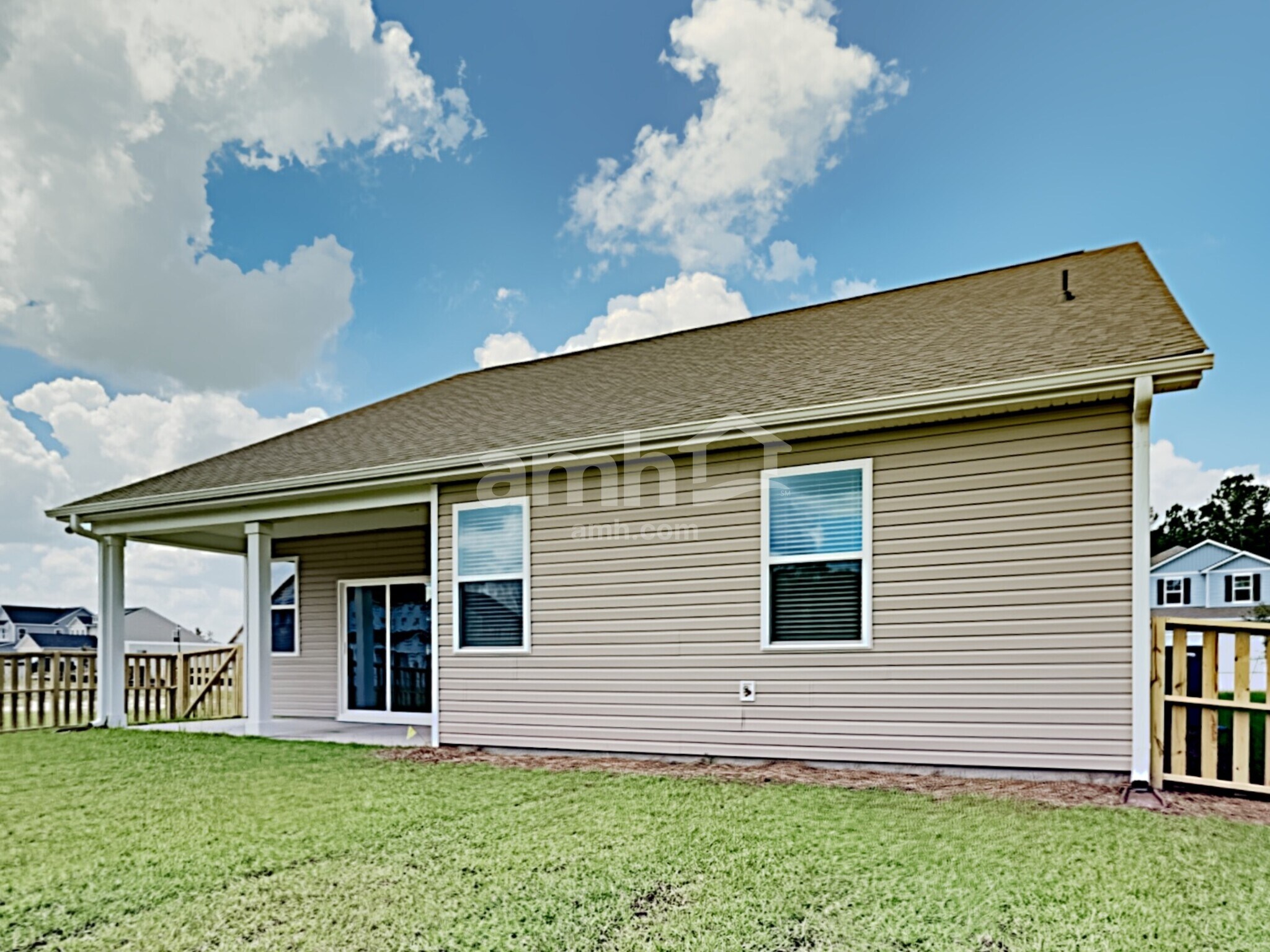 Building Photo - 284 Bering Ln