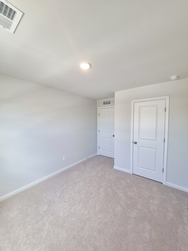 Building Photo - 50 Grayson Village Dr