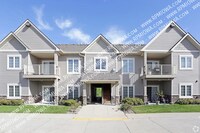 Building Photo - 14105 Airline Ave