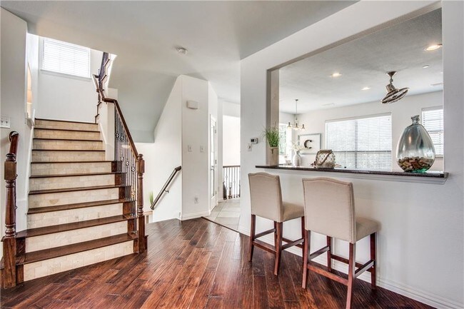 Building Photo - 1503 Biltmore Ln