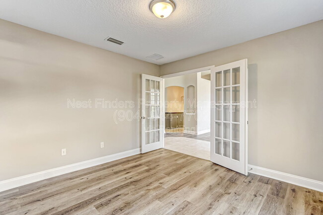 Building Photo - 2436 Bonnie Lakes Dr